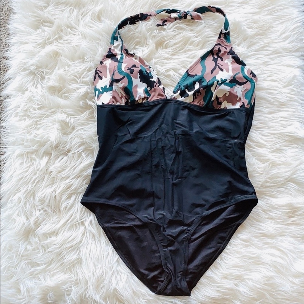 *Last One* Shenandoah Camouflage One Piece - Picture 3 of 9